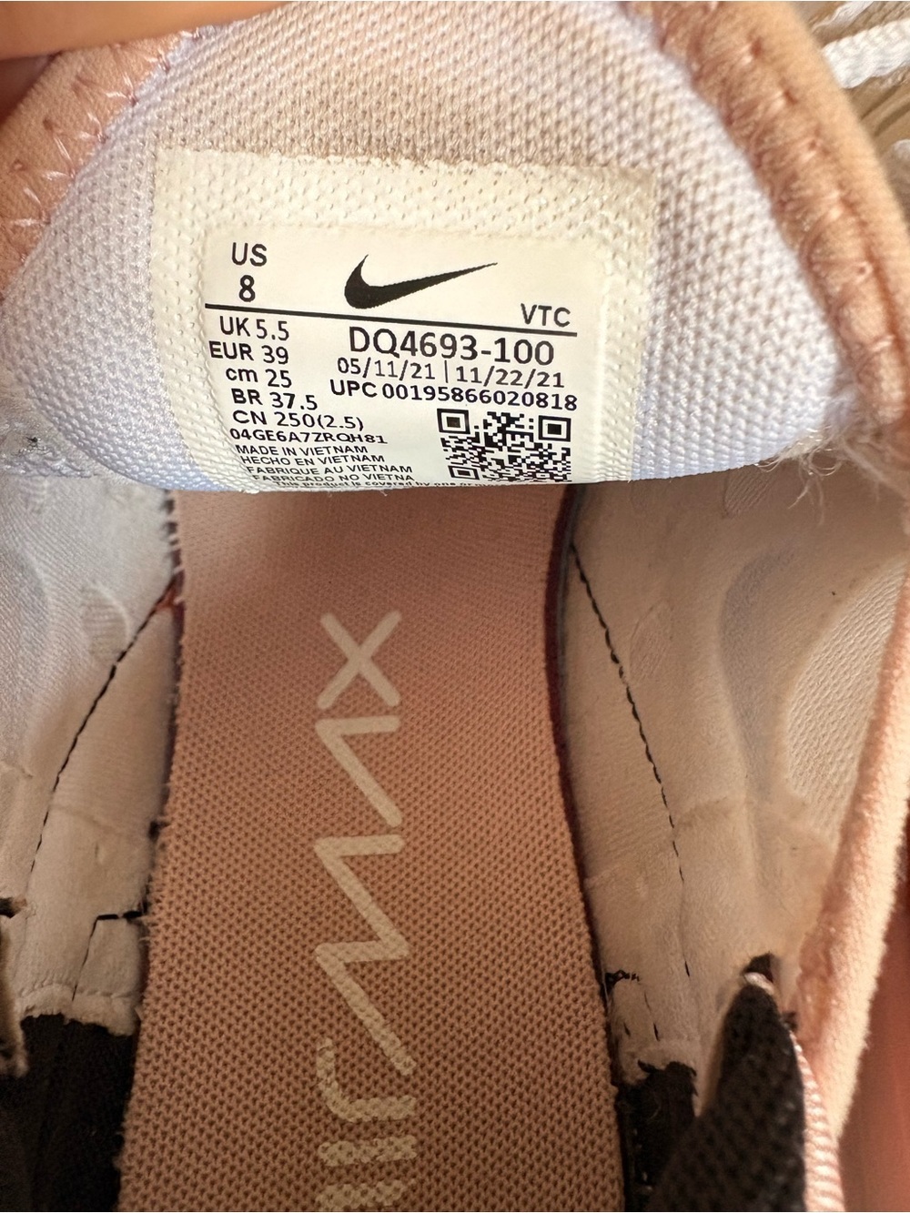 Nike Air Max 270 Women’s Sneakers - White & Peach Orange - Picture 7 of 8